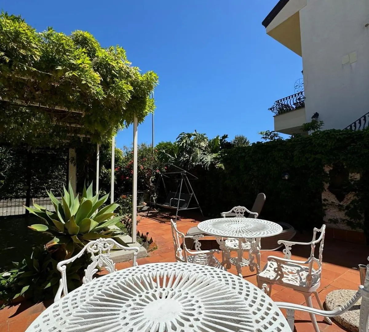 Casa Vacanze Villa Angelina Giardini-Naxos
